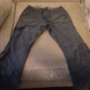 REI Cargo style lightweight pants Size 4